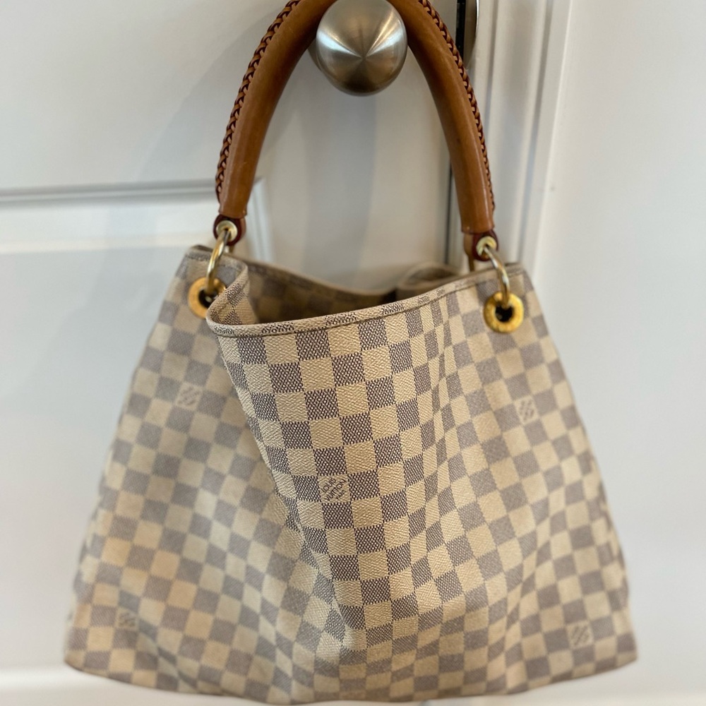 Louis Vuitton Artsy